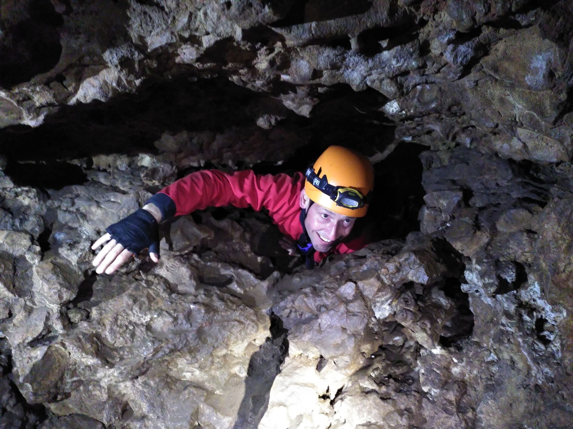 Caving adventure session - Image 3
